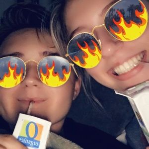 Meet your Posher, Bennett